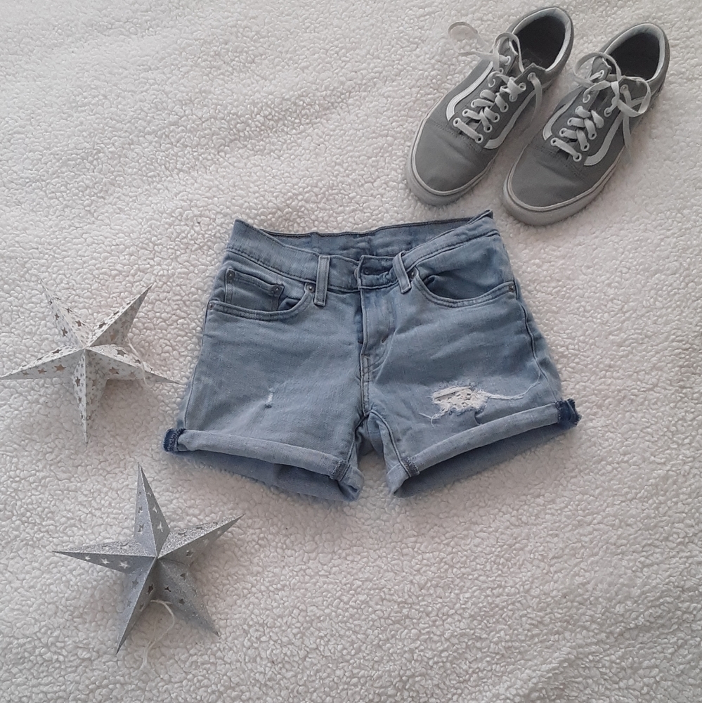 Custom Levi's shorts